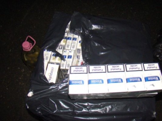 Controale la frontieră: bişniţari lăsaţi fără marfă